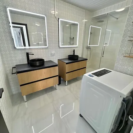 Casas Lidia 180 Views